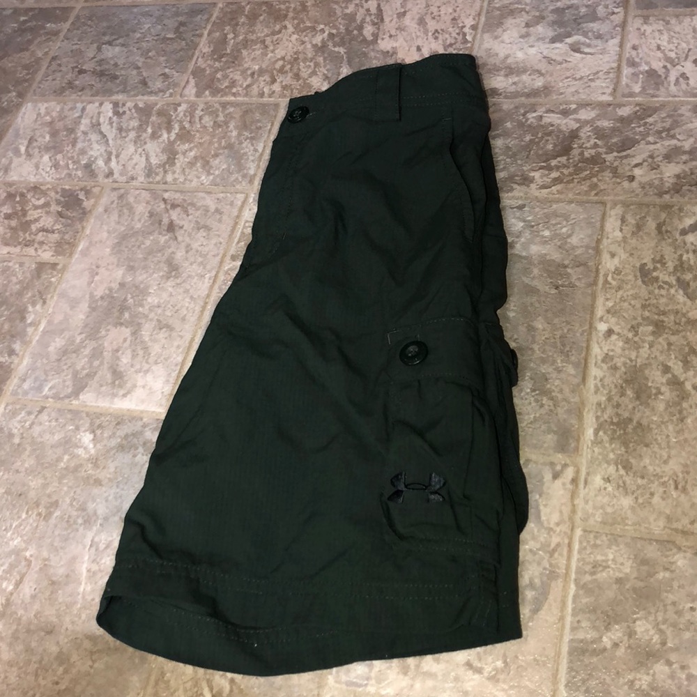 Boys UA shorts